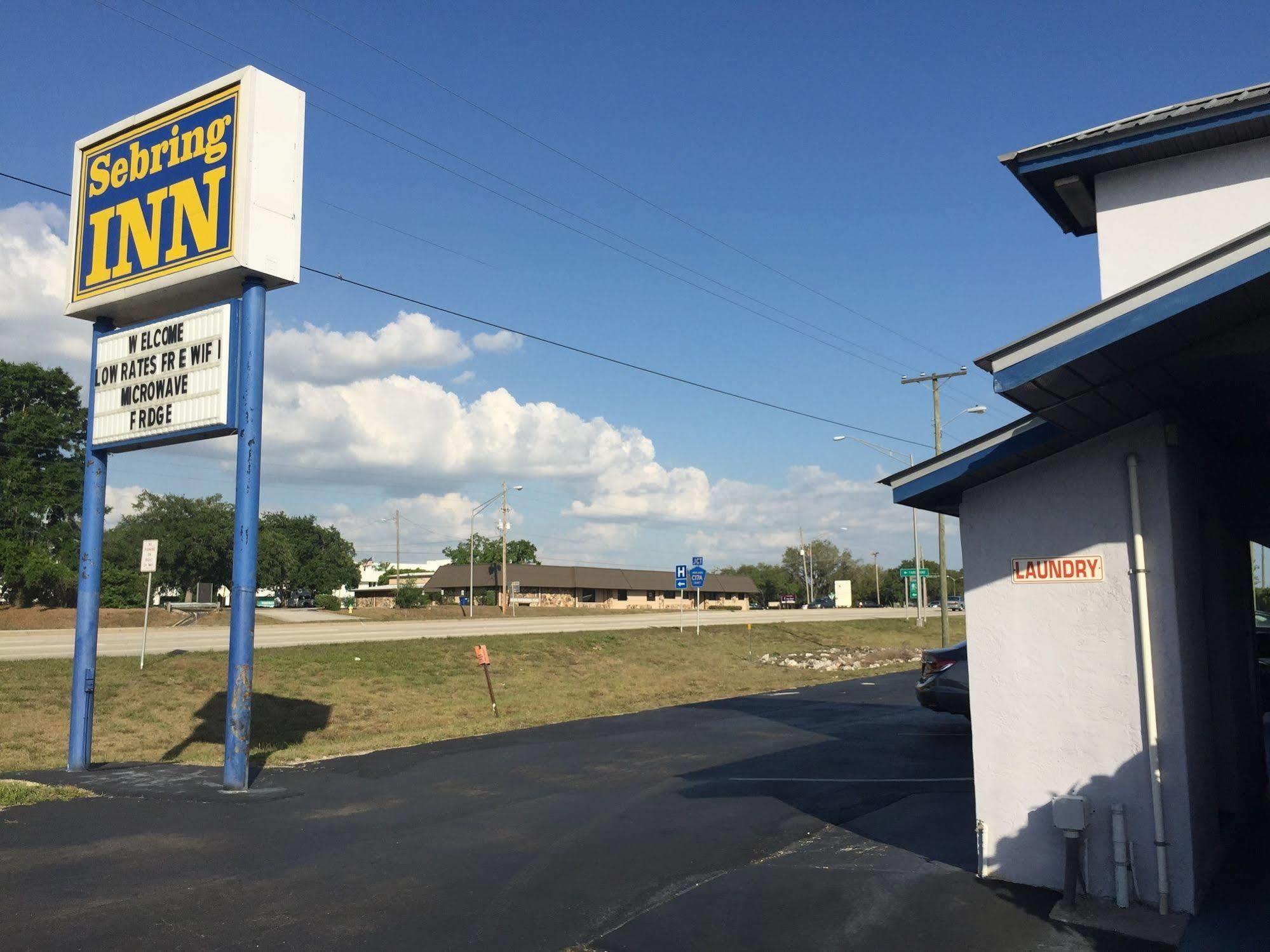 Sebring Inn Exteriör bild